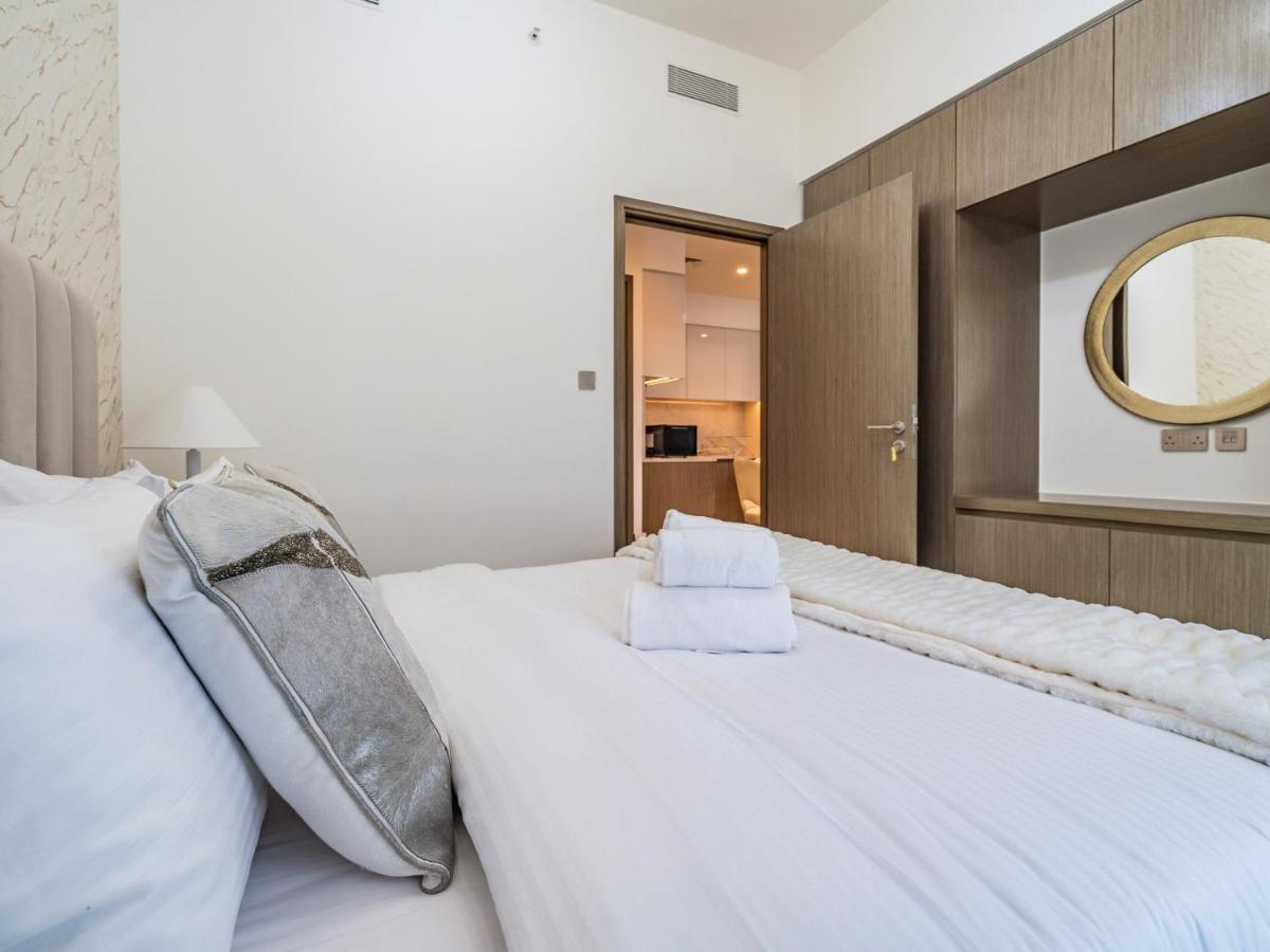 Radiant 1br In Burj Royale - Downtown *