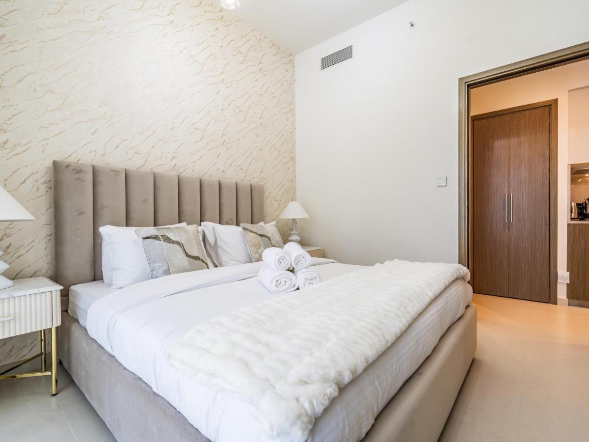 Radiant 1br In Burj Royale - Downtown Apartment Dubai