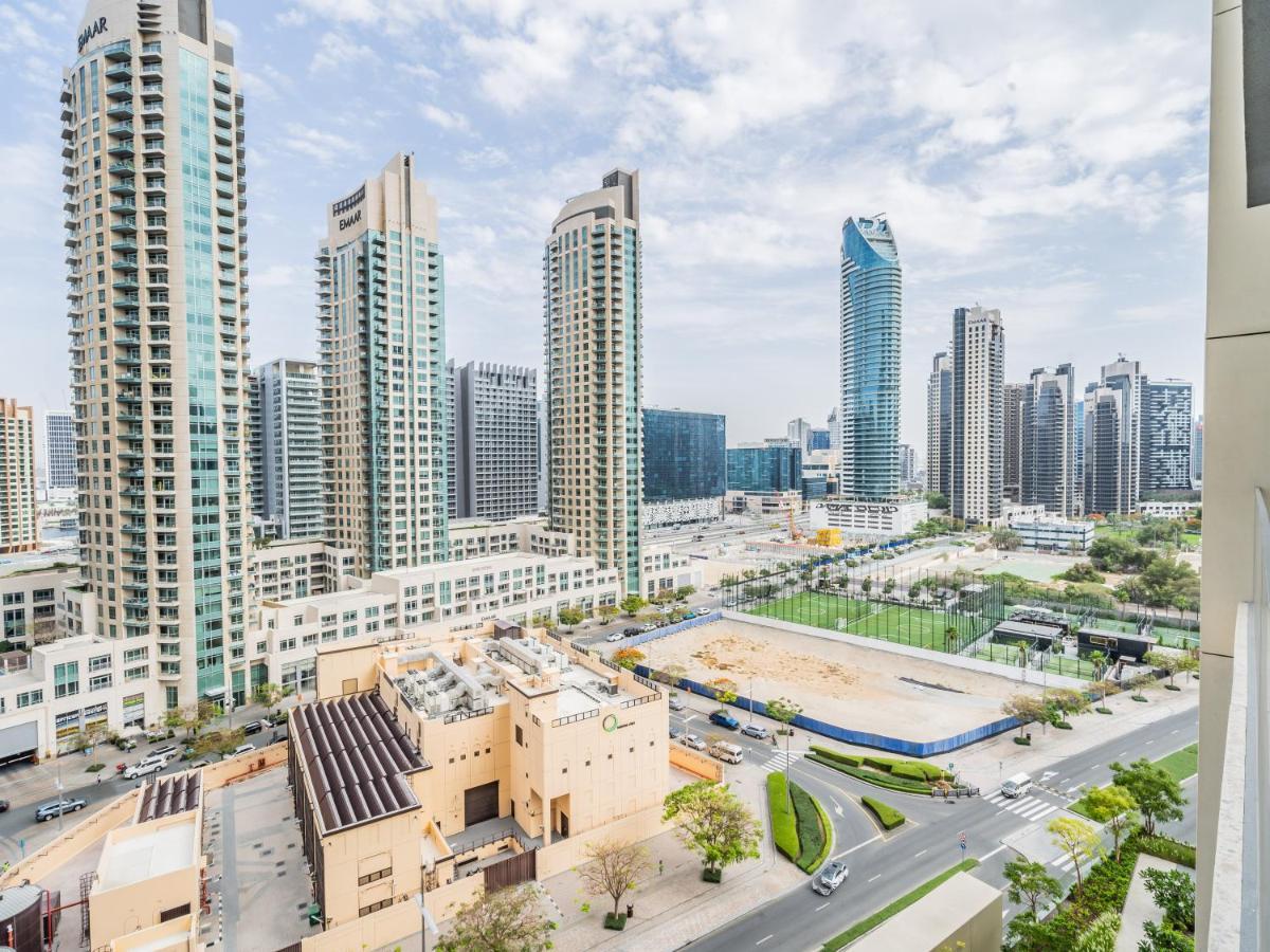 Radiant 1br In Burj Royale - Downtown * Dubai