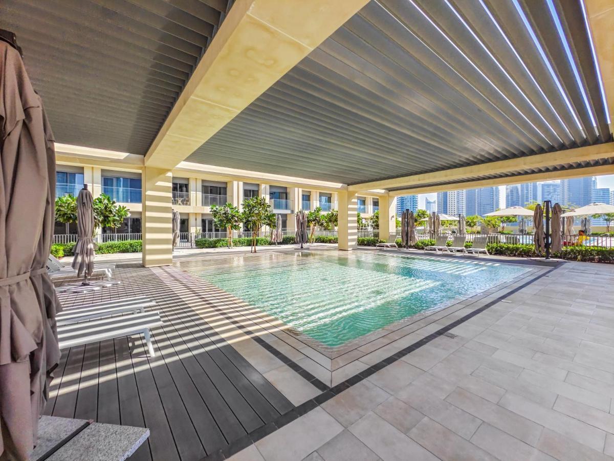Radiant 1br In Burj Royale - Downtown *